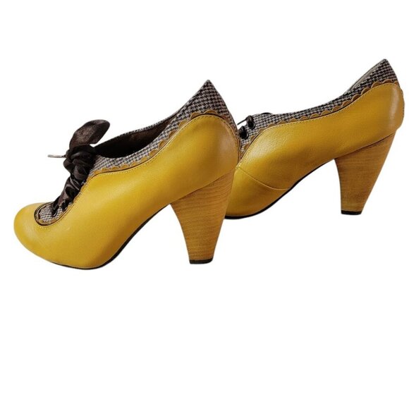 Poetic License Backlash Oxford Yellow Heels - Size 7 1/2 - Picture 5 of 9